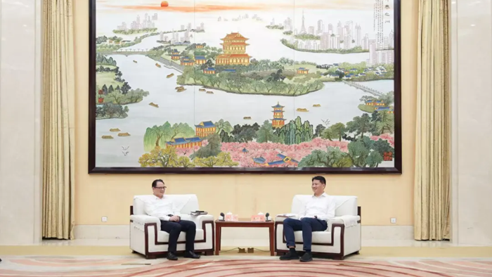姜冬冬会见浙商银行总行客人一行